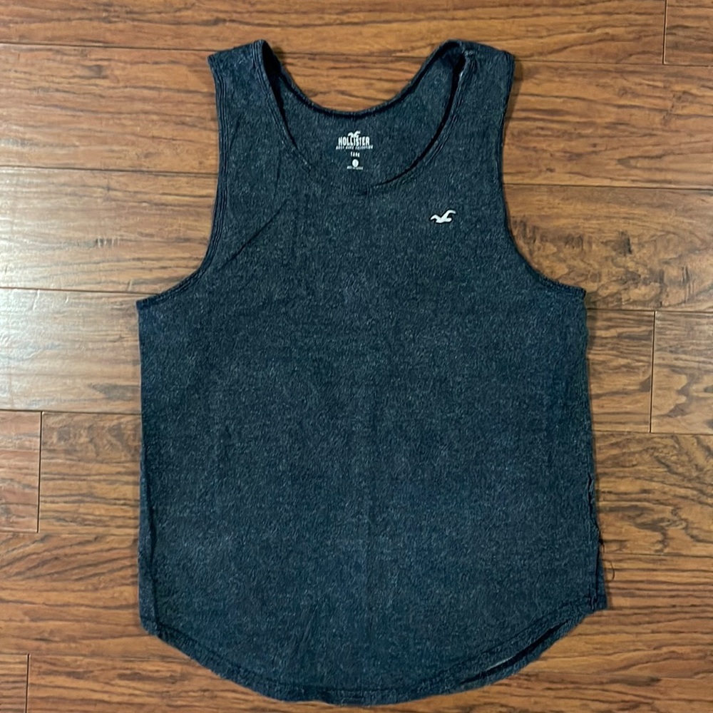 Men’s size small Hollister tank top.